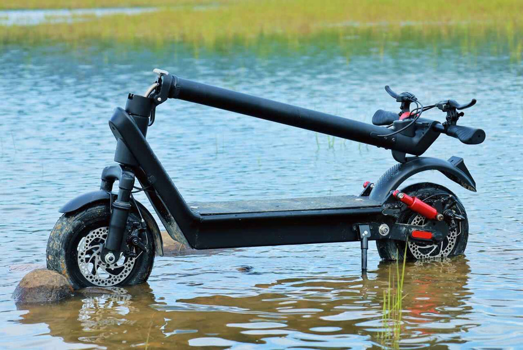 iXuFast X9B Electric Scooter - 15.6Ah Battery Capacity, 500W Power, Suspension System